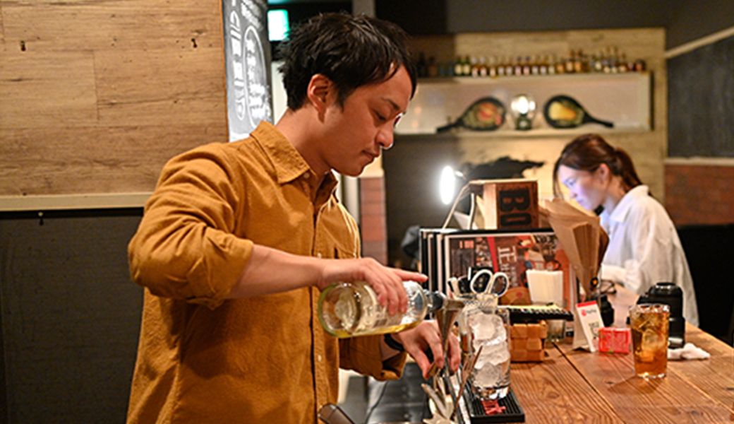 飲食事業